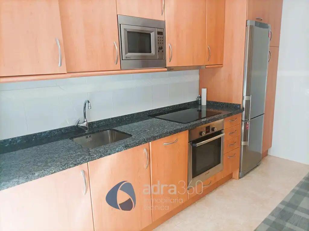 Piso con ascensor en venta en 3 abril, imagen 2