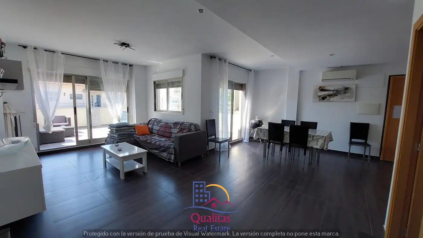Sala de estar de Casa adosada de alquiler en Oliva con Aire acondicionado, Calefacción y Terraza
