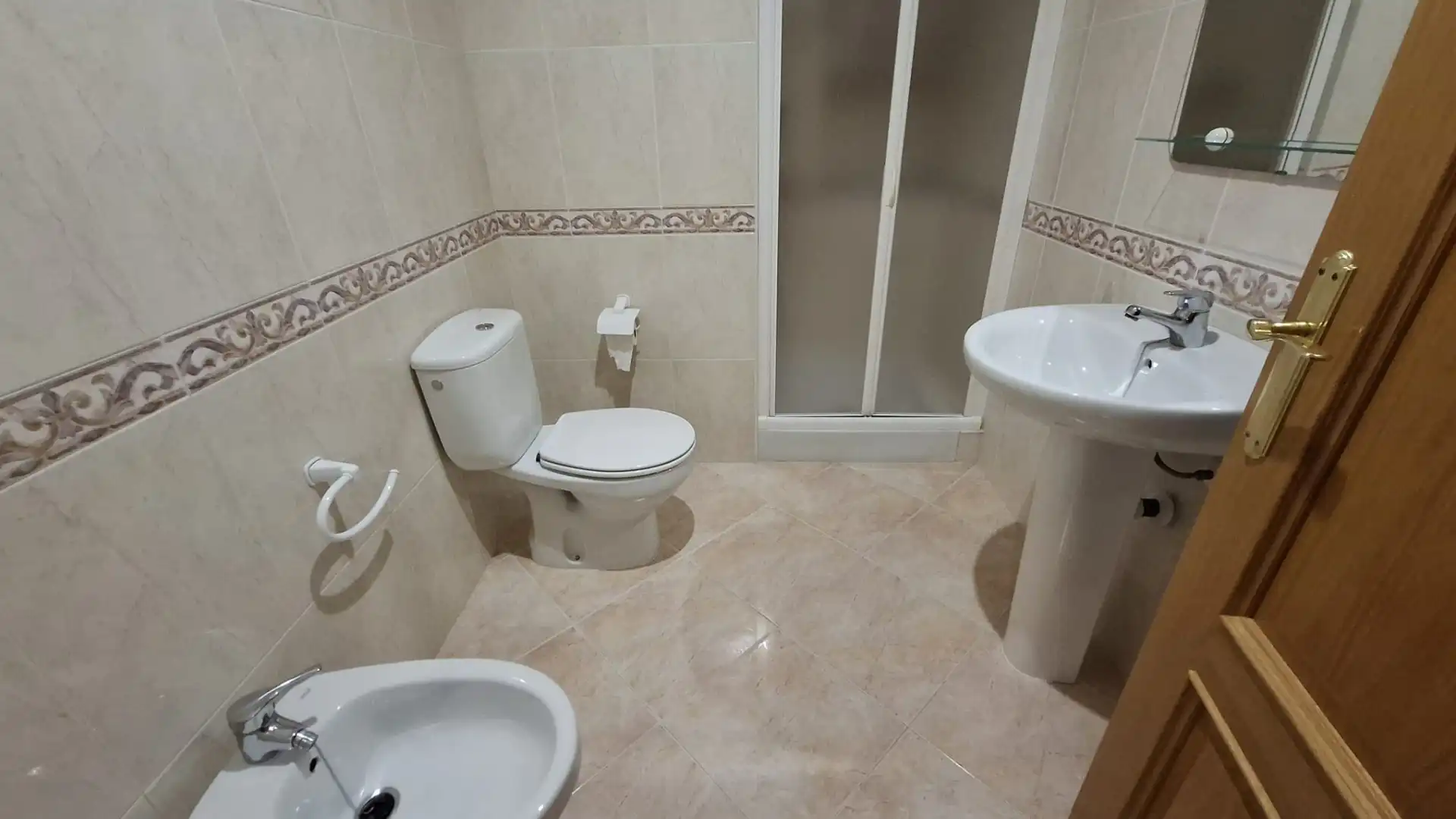 Bany de Casa o xalet en venda en Motril amb Aire condicionat, Terrassa i Traster