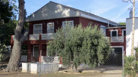 Chalet en venta en Hellín, 5 dormitorios.
