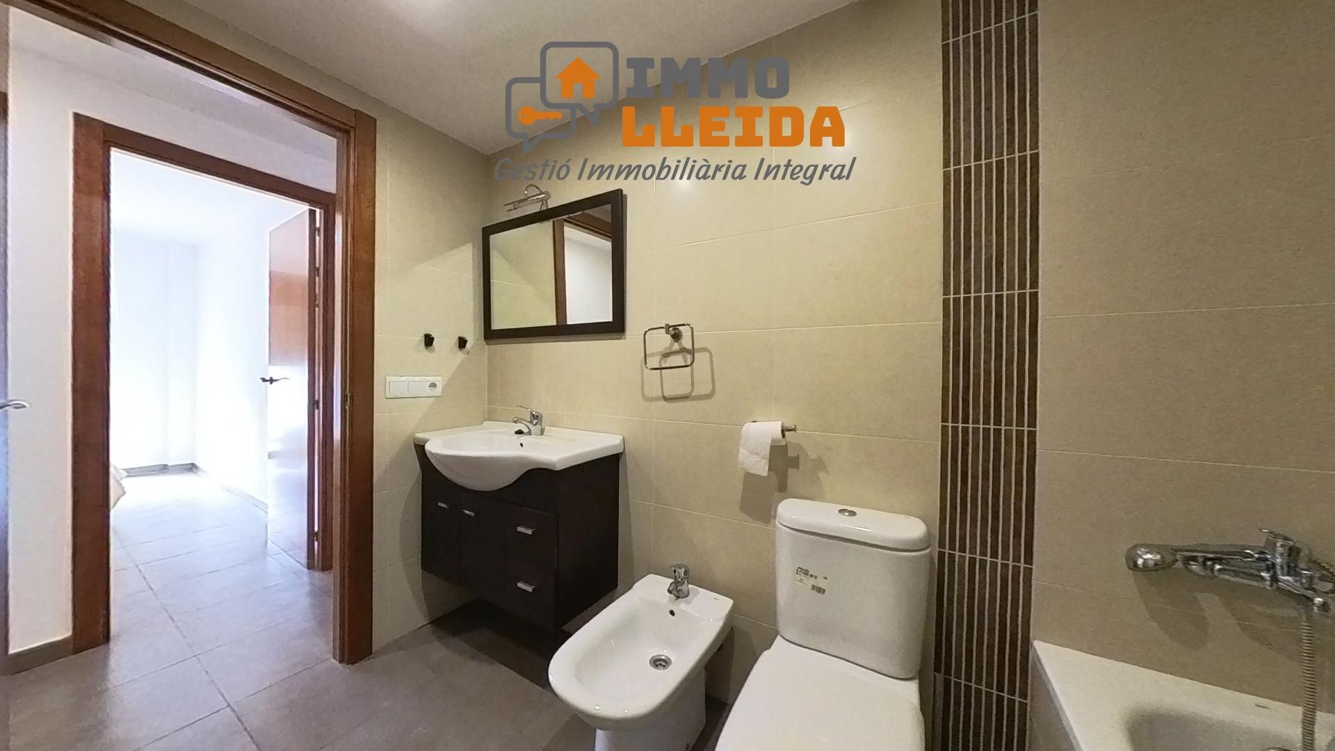Bathroom of Apartment for sale in Artesa de Segre  with Heating, Oven and TV