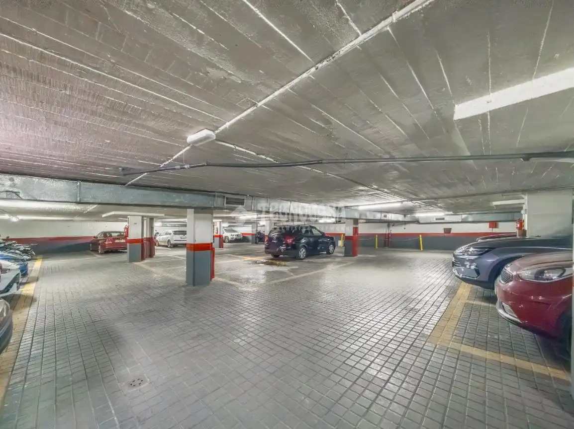 Parking of Garage for sale in Madrid