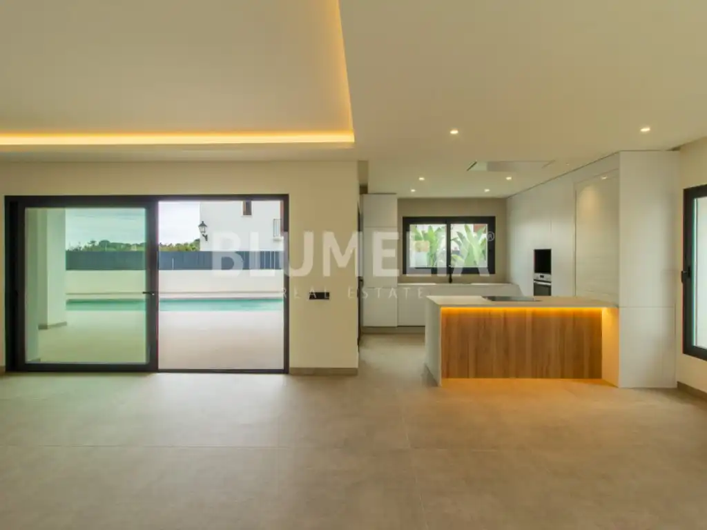 Houses for sale in Calle Constantino Gomez-La Xara, La Xara - La Sella