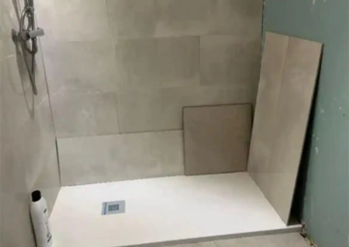 Baño de Apartamento en venta en Benidorm con Terraza y Piscina comunitaria