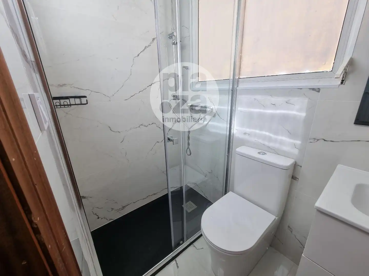 Bathroom of Flat for rent in Burgos  with Heating, Furnished and Internet