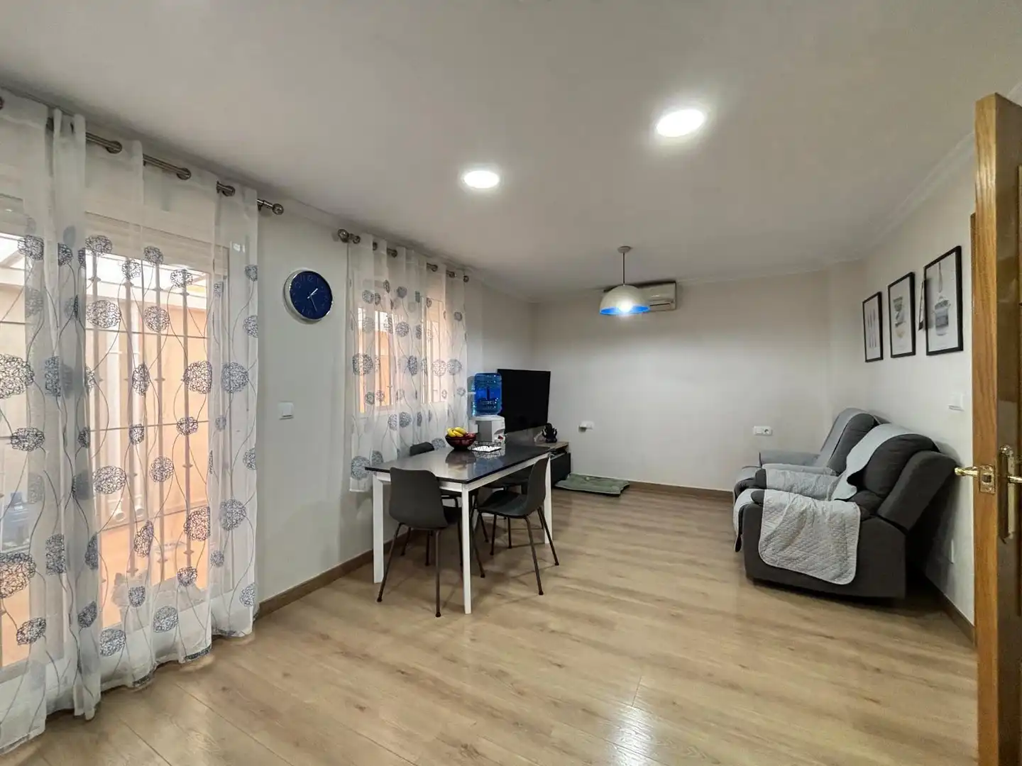 Sala d'estar de Casa o xalet en venda en San Javier amb Aire condicionat, Jardí privat i Balcó
