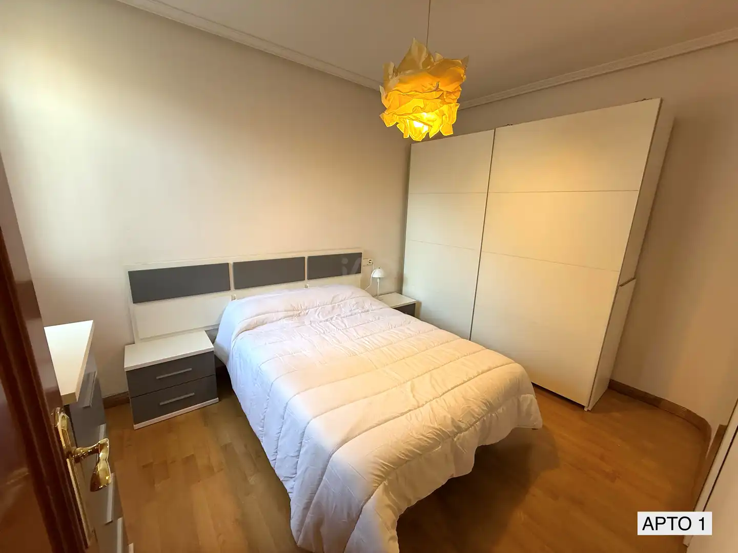 Habitación de Edificio en venta en León Capital 