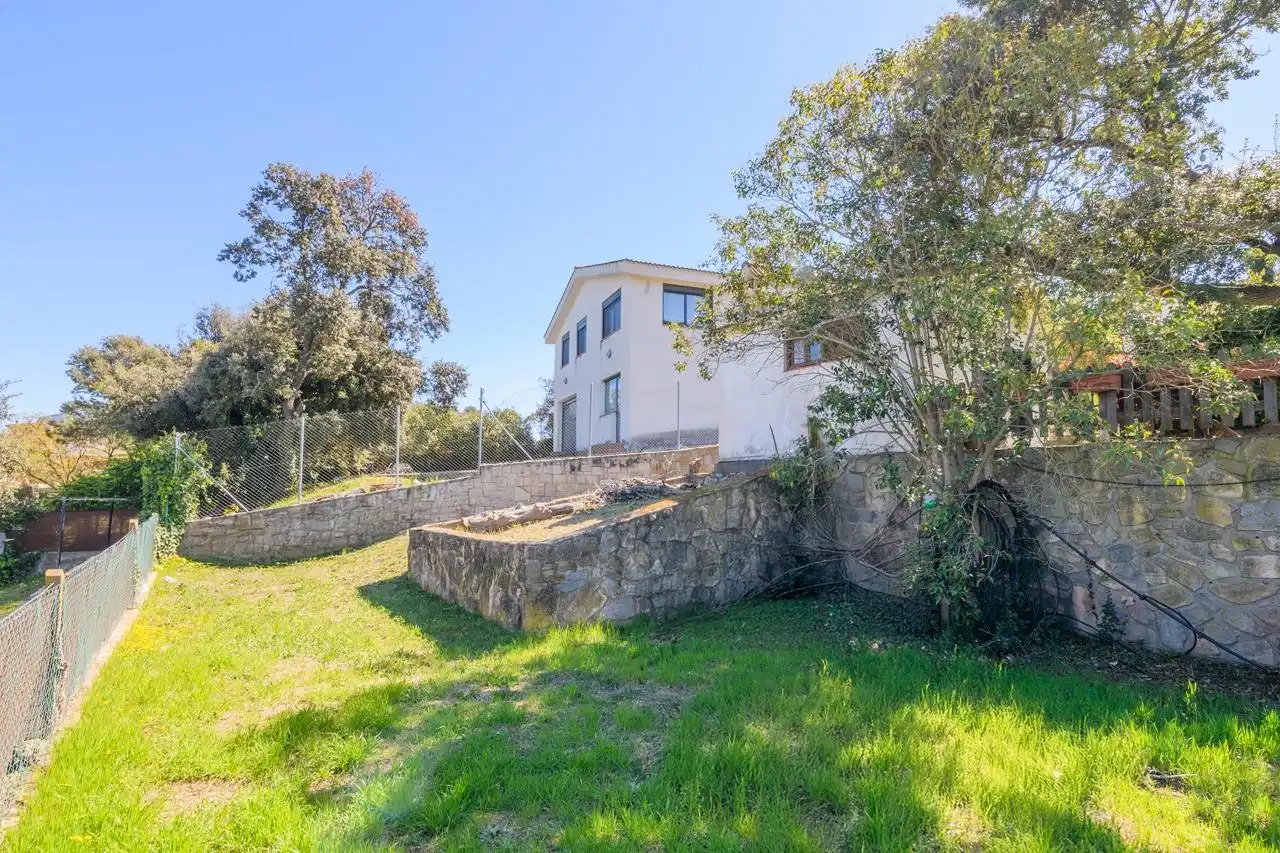 Vista exterior de Casa o xalet en venda en Castellnou de Bages amb Jardí privat, Terrassa i Piscina