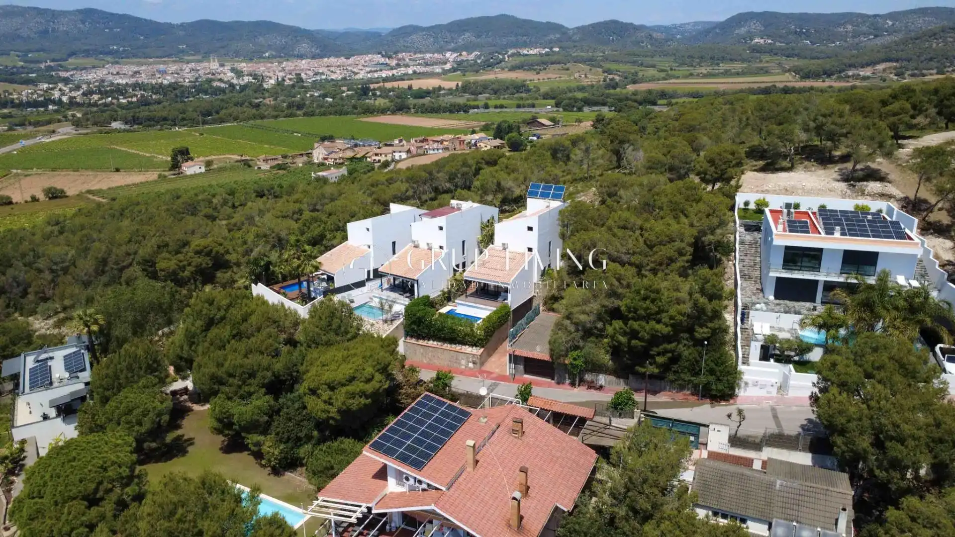 Exterior view of Houses for sale in Sant Pere de Ribes  with Air Conditioner, Heating and Private garden