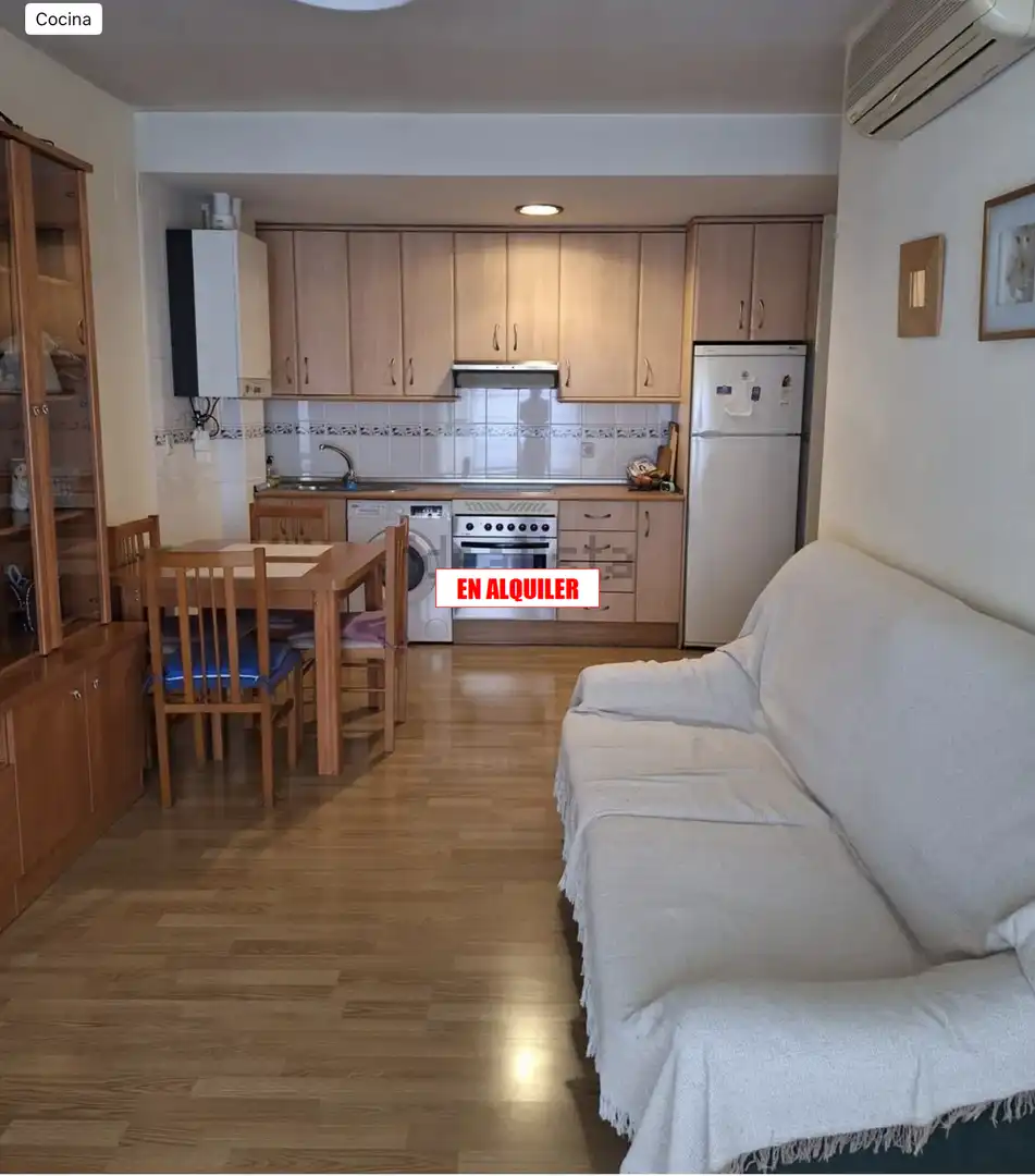 Cocina de Apartamento de alquiler en Ciudad Real con Aire acondicionado, Calefacción y Trastero