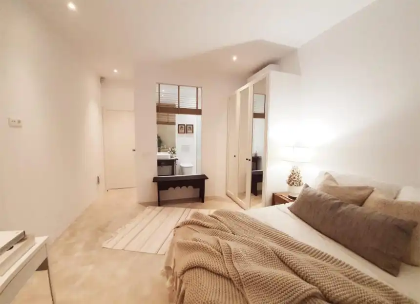 Habitación de Casa adosada de alquiler en Ojén con Aire acondicionado, Jardín privado y Terraza