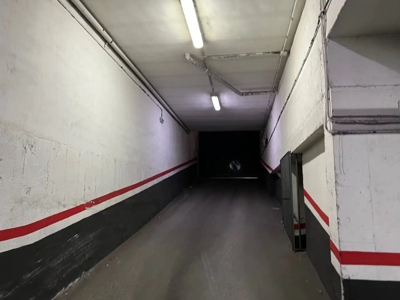 Einzelparkplatz zum Verkauf in Calle EMBAJADORES 105