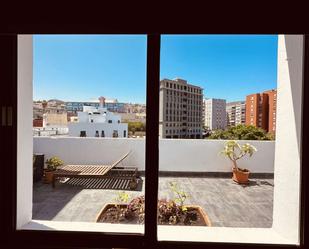 Terrace of Flat to share in  Santa Cruz de Tenerife Capital  with Air Conditioner and Terrace