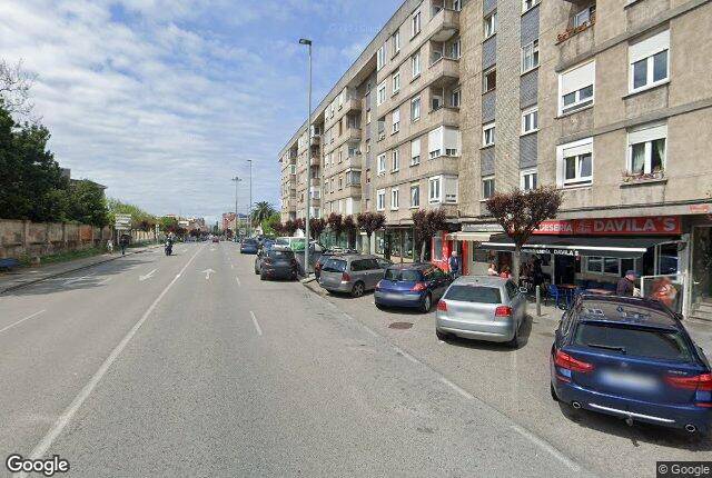 Piso en Venta en Calle General Davila  Escalera E Planta  Puerta Iz en Los Castros
