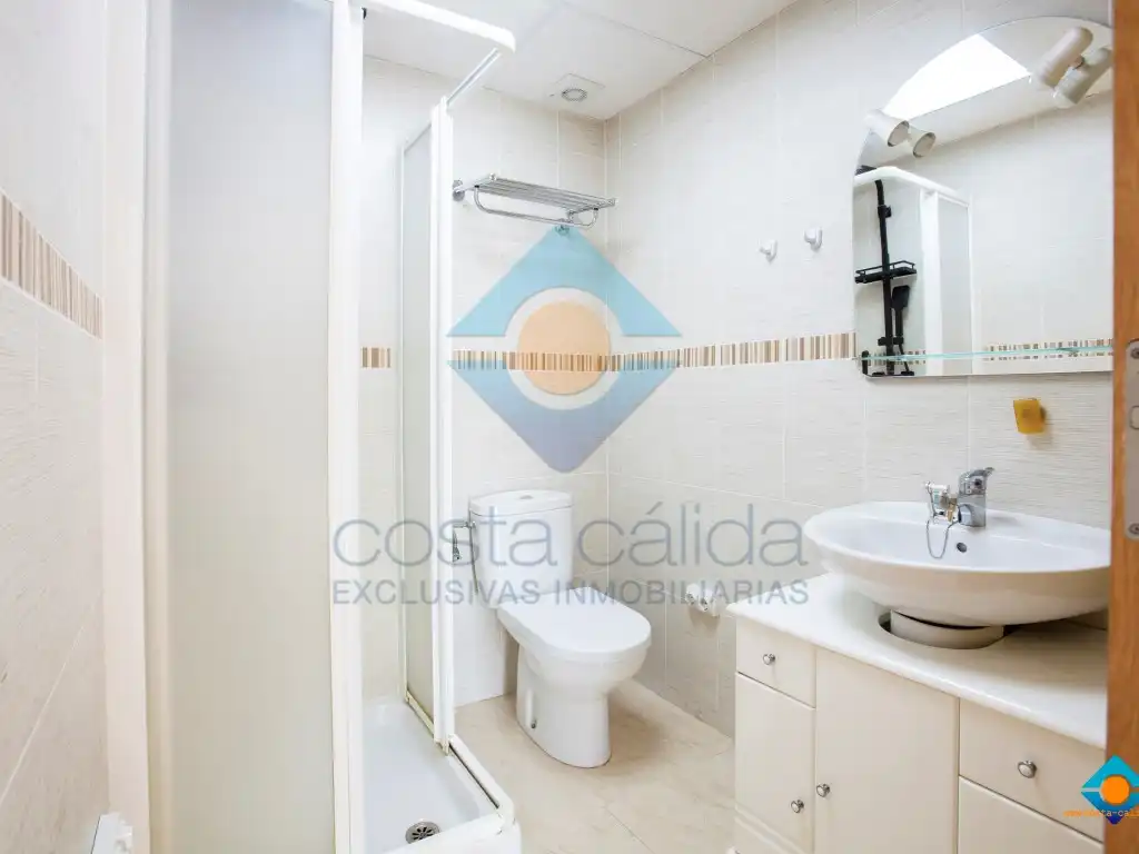 Baño de Piso en venta en Mazarrón con Aire acondicionado, Amueblado y Horno