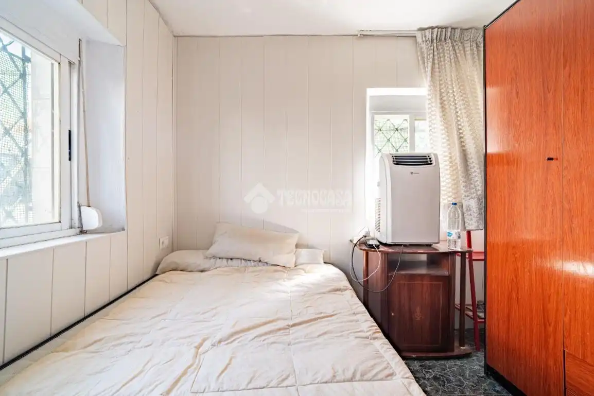 Bedroom of Flat for sale in Granada