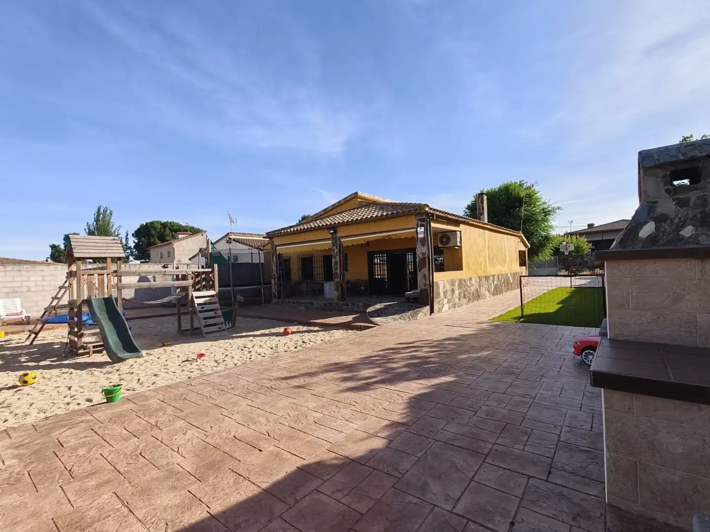 Chalet con piscina en venta en Calle Carretas, imagen 2