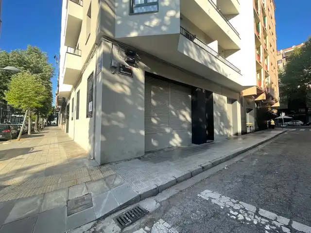 Exterior view of Commercial properties for rent in Lleida