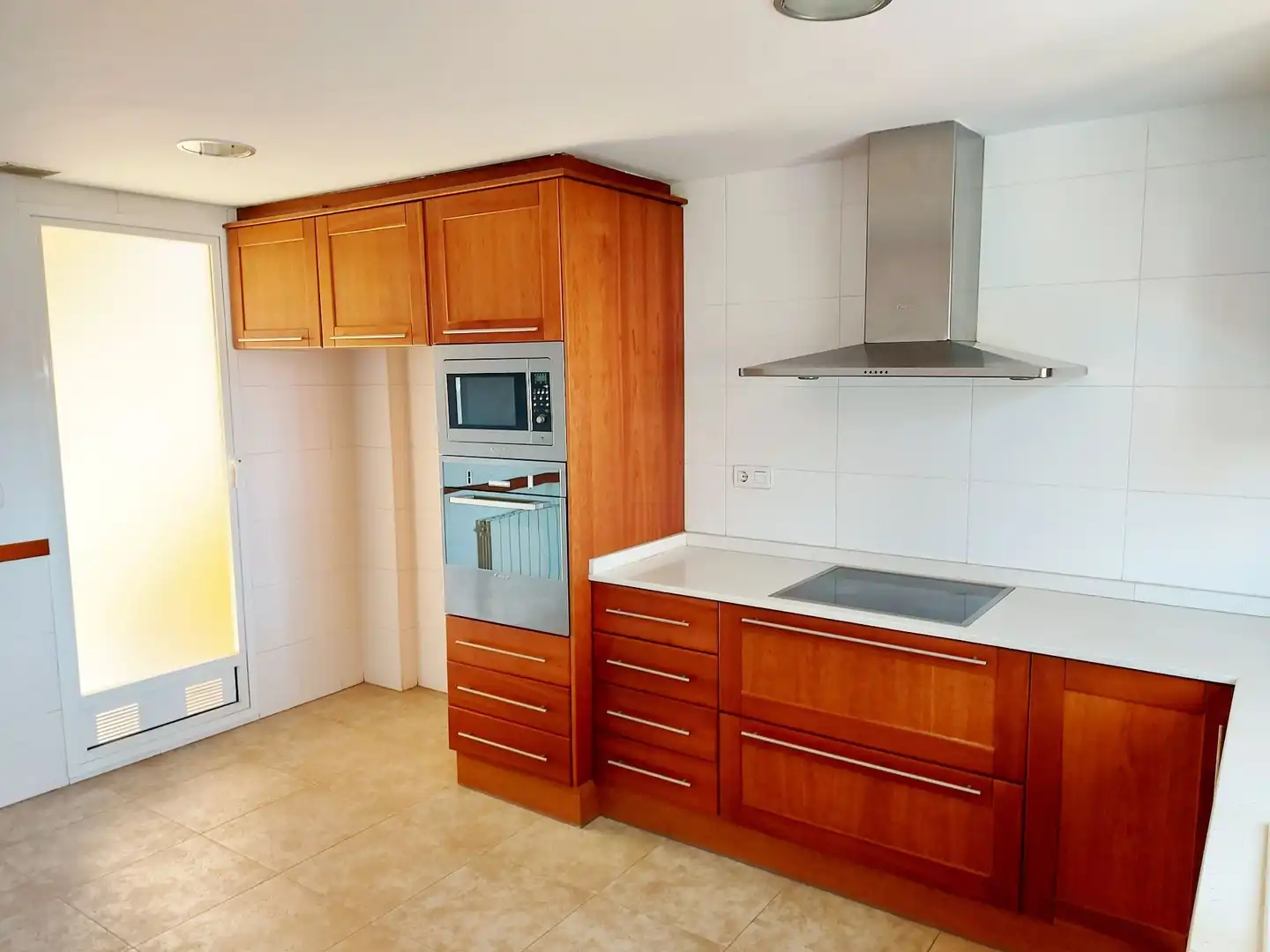 Kitchen of Houses for sale in La Pobla de Vallbona  with Air Conditioner, Heating and Private garden