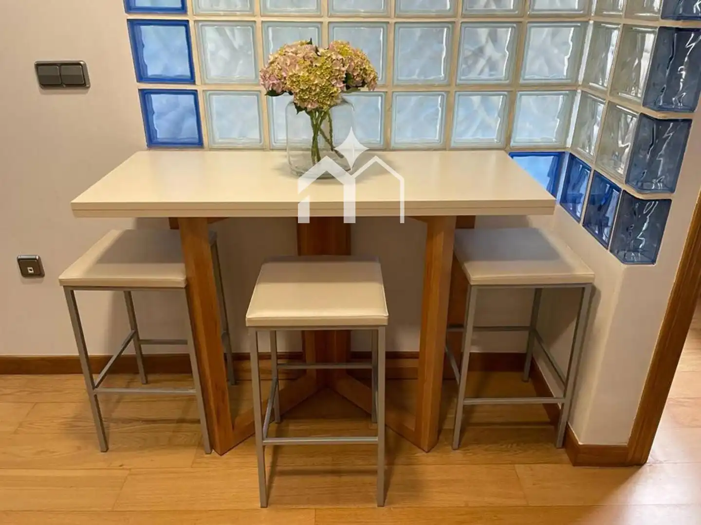 Dining room of Flat for rent in Vigo   with Heating, Furnished and Oven
