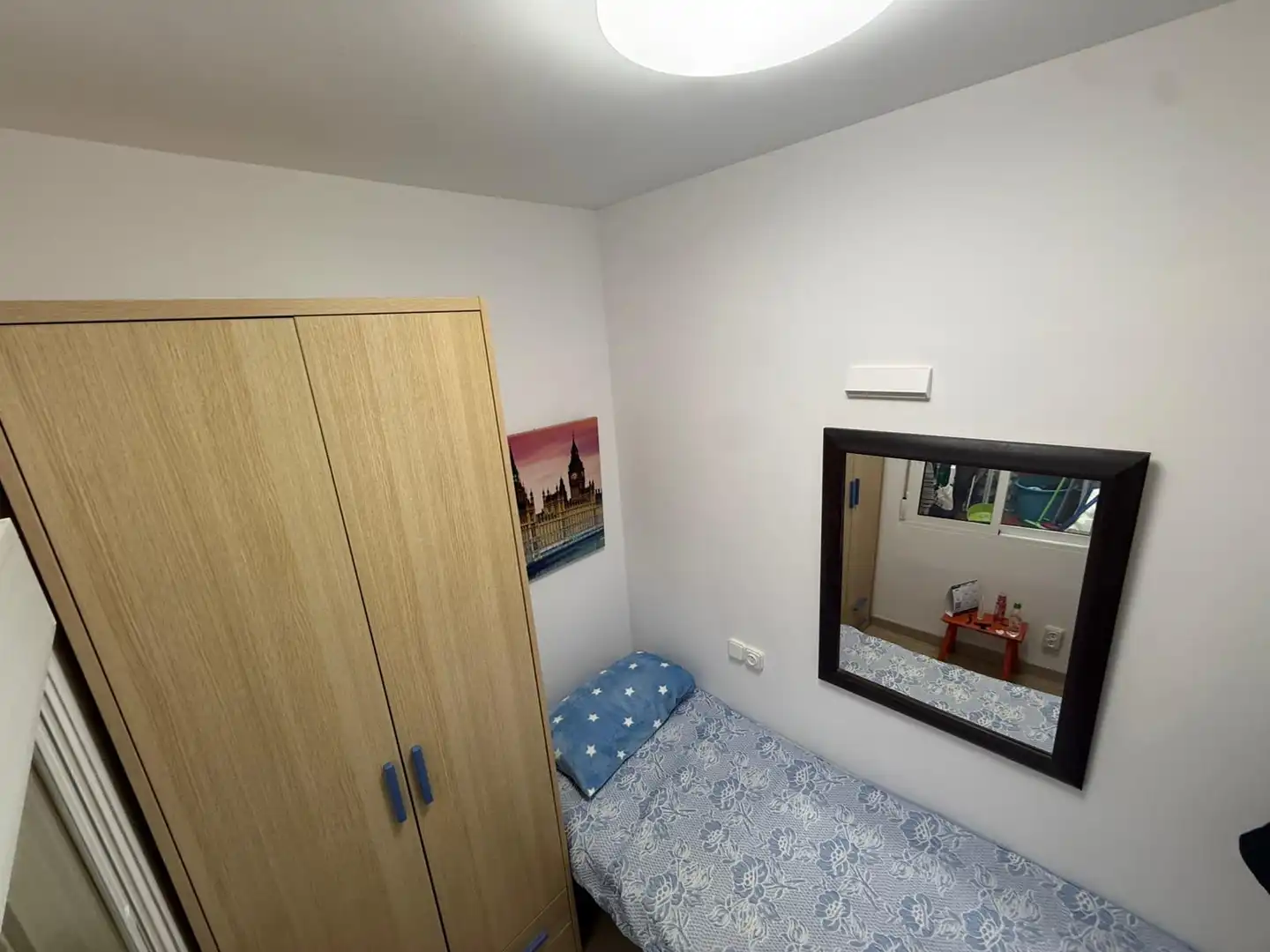 Bedroom of Flat for sale in Cornellà de Llobregat  with Terrace and Washing machine