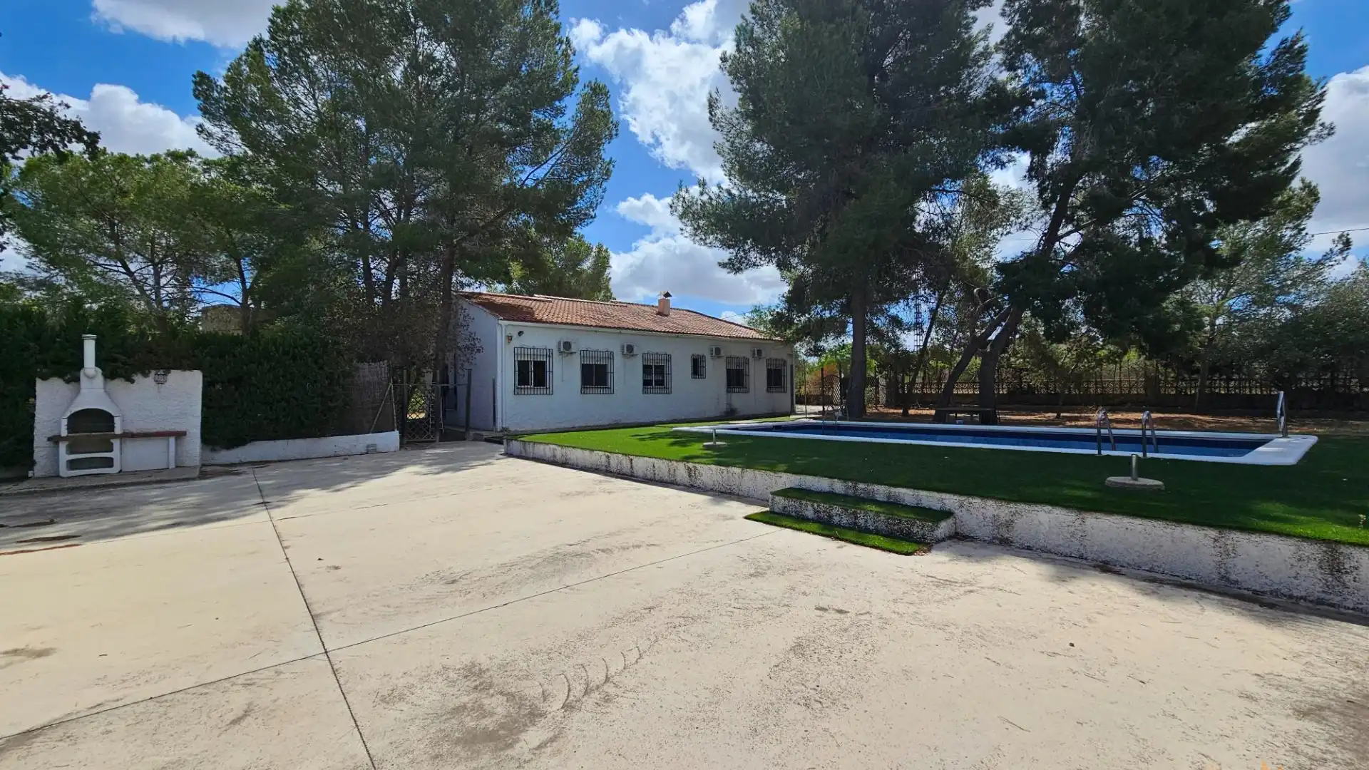 Houses for sale in Los Conejos