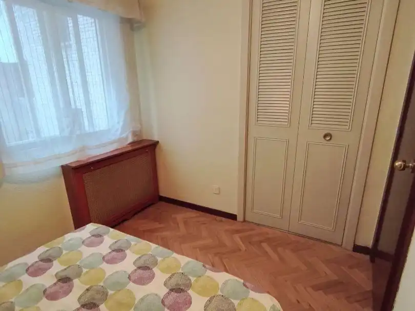Habitación de Piso en venta en  Madrid Capital con Aire acondicionado y Balcón