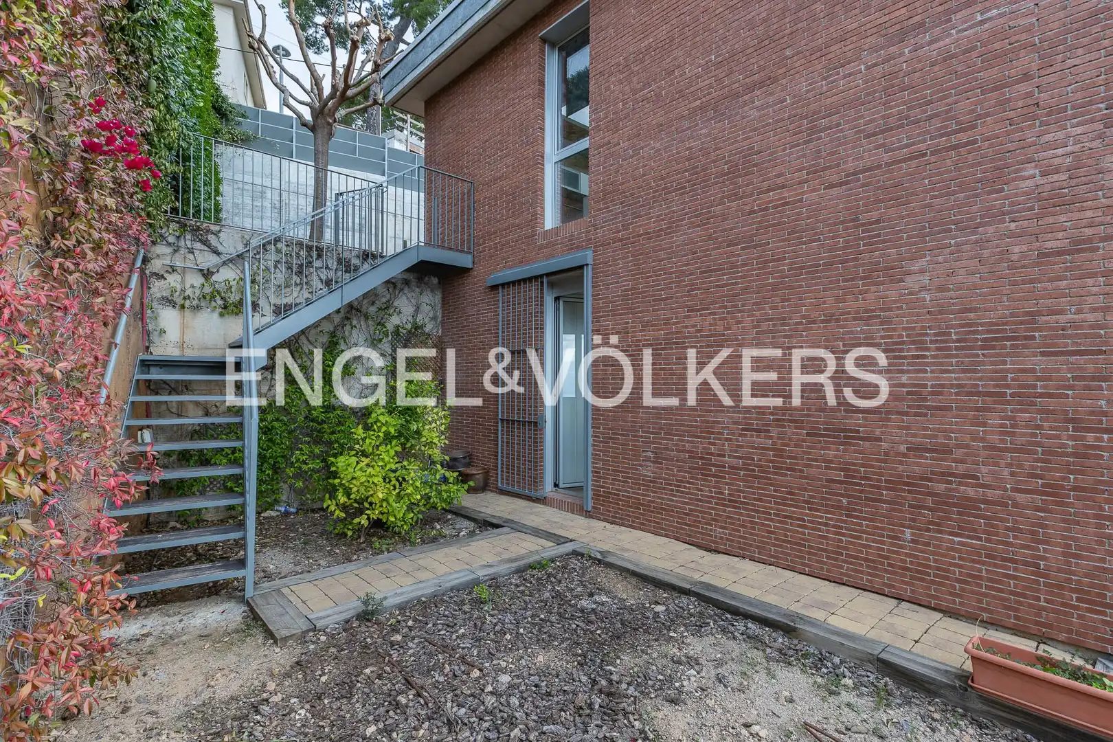 Houses for sale in Bruguers