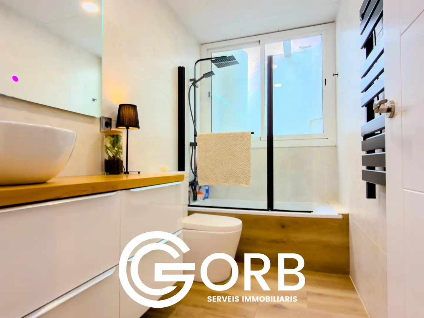 Baño de Ático en venta en Mataró con Aire acondicionado, Calefacción y Terraza
