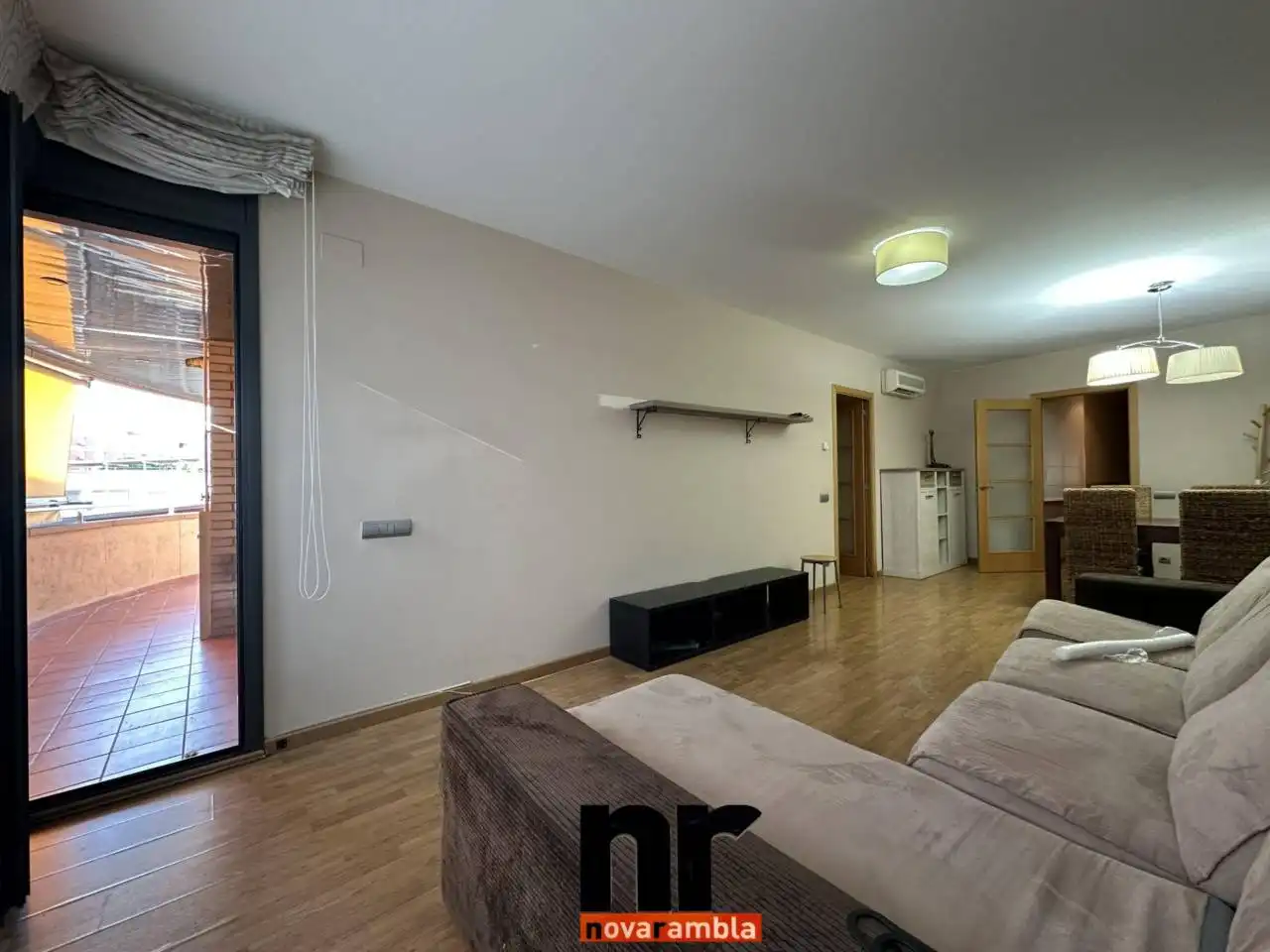 Living room of Flat for rent in Ripollet  with Heating, Parquet flooring and Storage room