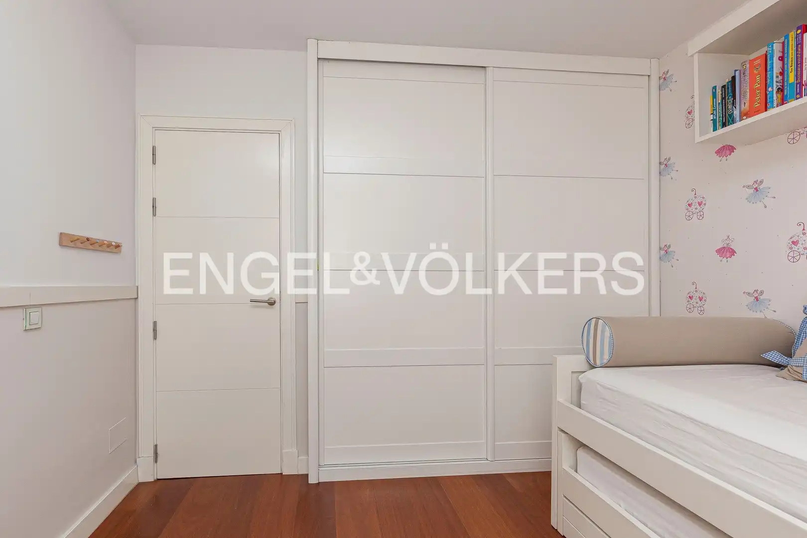 Bedroom of Flat for rent in Barrio de Salamanca