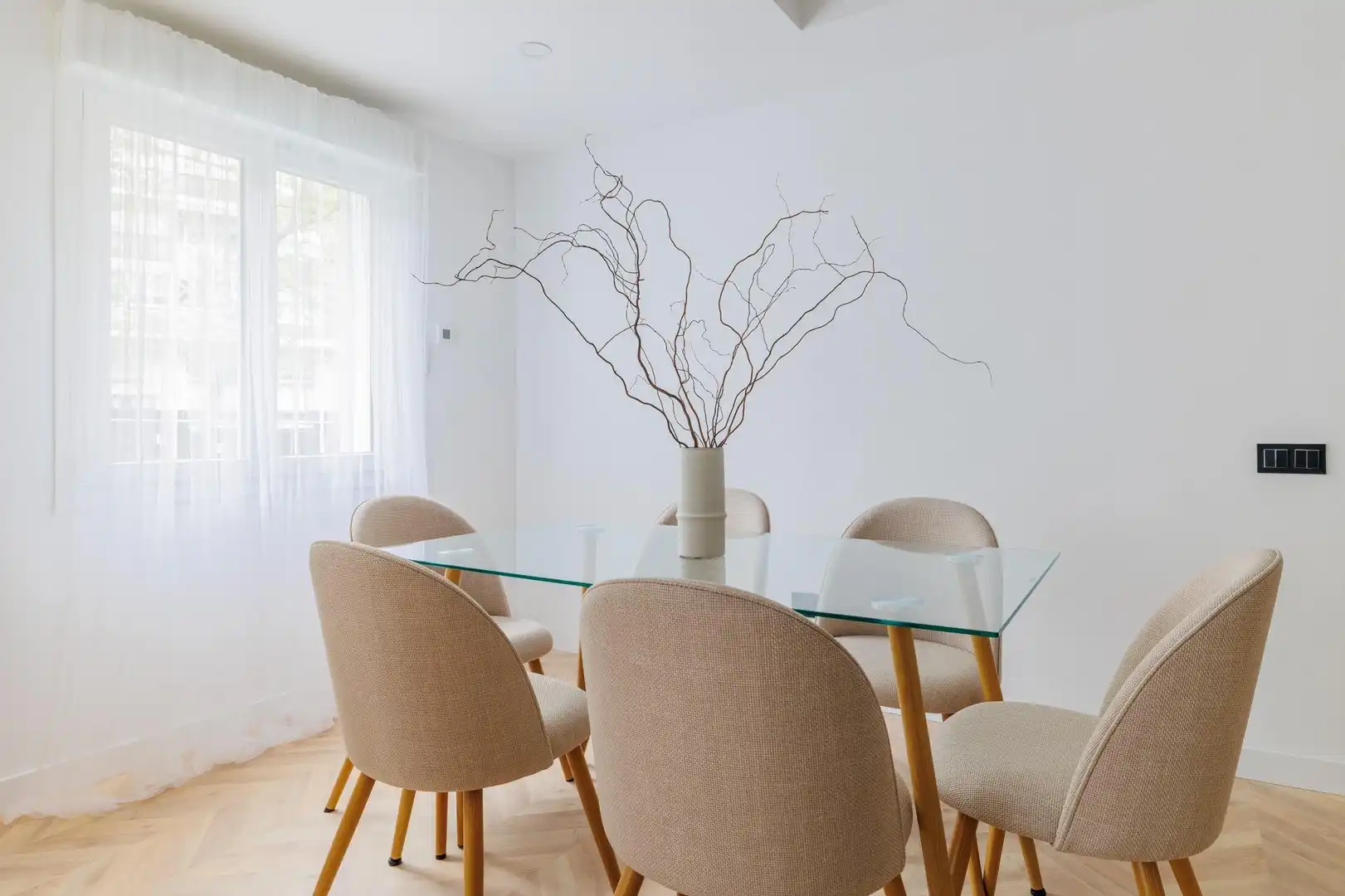 Menjador de Apartament en venda en Madrid amb Jardí privat i Terrassa