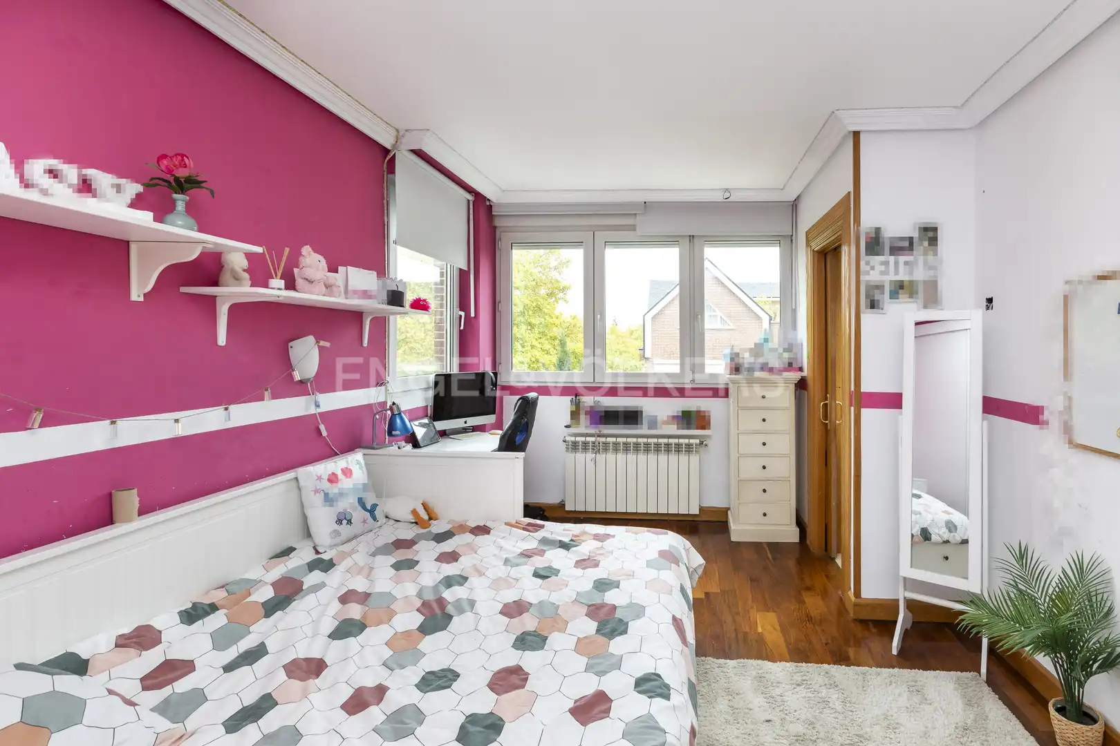 Habitación de Casa o chalet en venta en Madrid con Aire acondicionado, Calefacción y Jardín privado