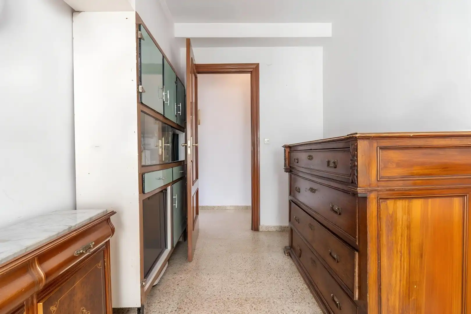 Flat for sale in Granada  with Air Conditioner and Balcony