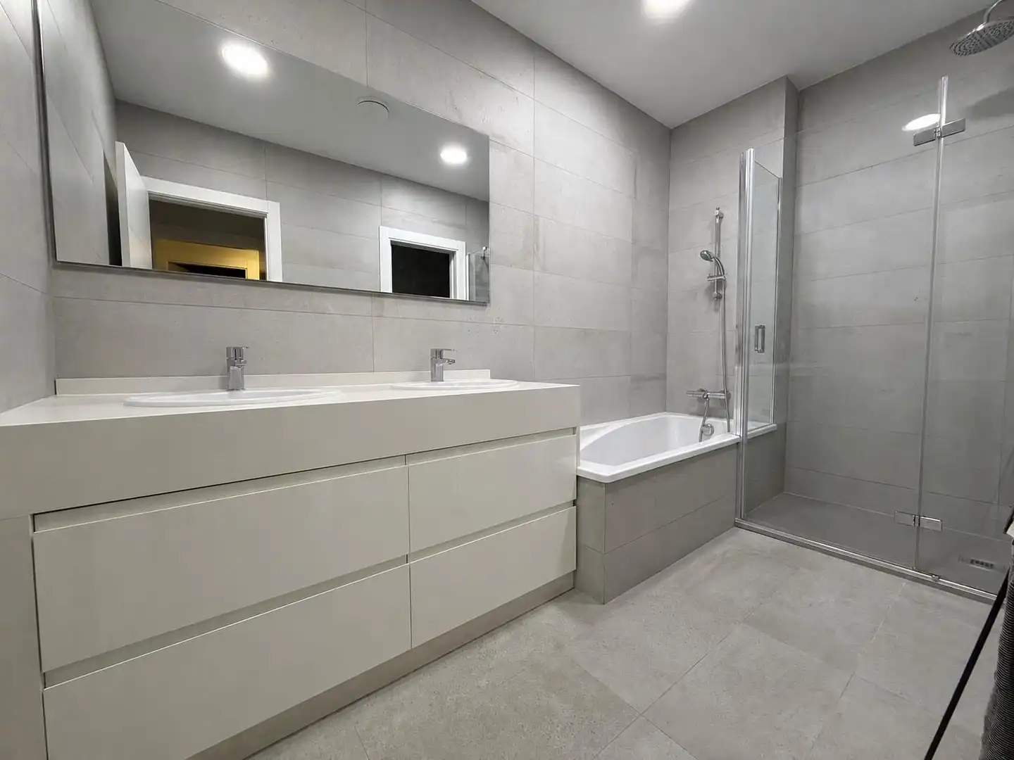 Bany de Pis en venda en Alzira amb Aire condicionat, Calefacció i Parquet