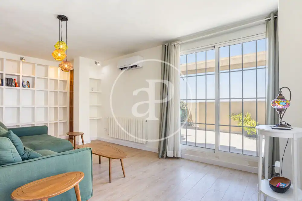Sala d'estar de Pis de lloguer en Valencia amb Aire condicionat, Calefacció i Terrassa