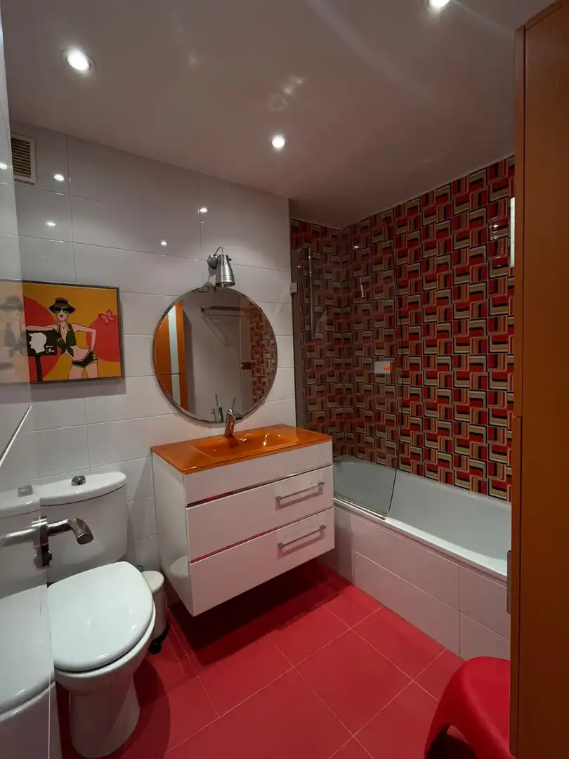 Badezimmer von Wohnung zur Miete in Gijón  mit Heizung, Privatgarten und Schwimmbad