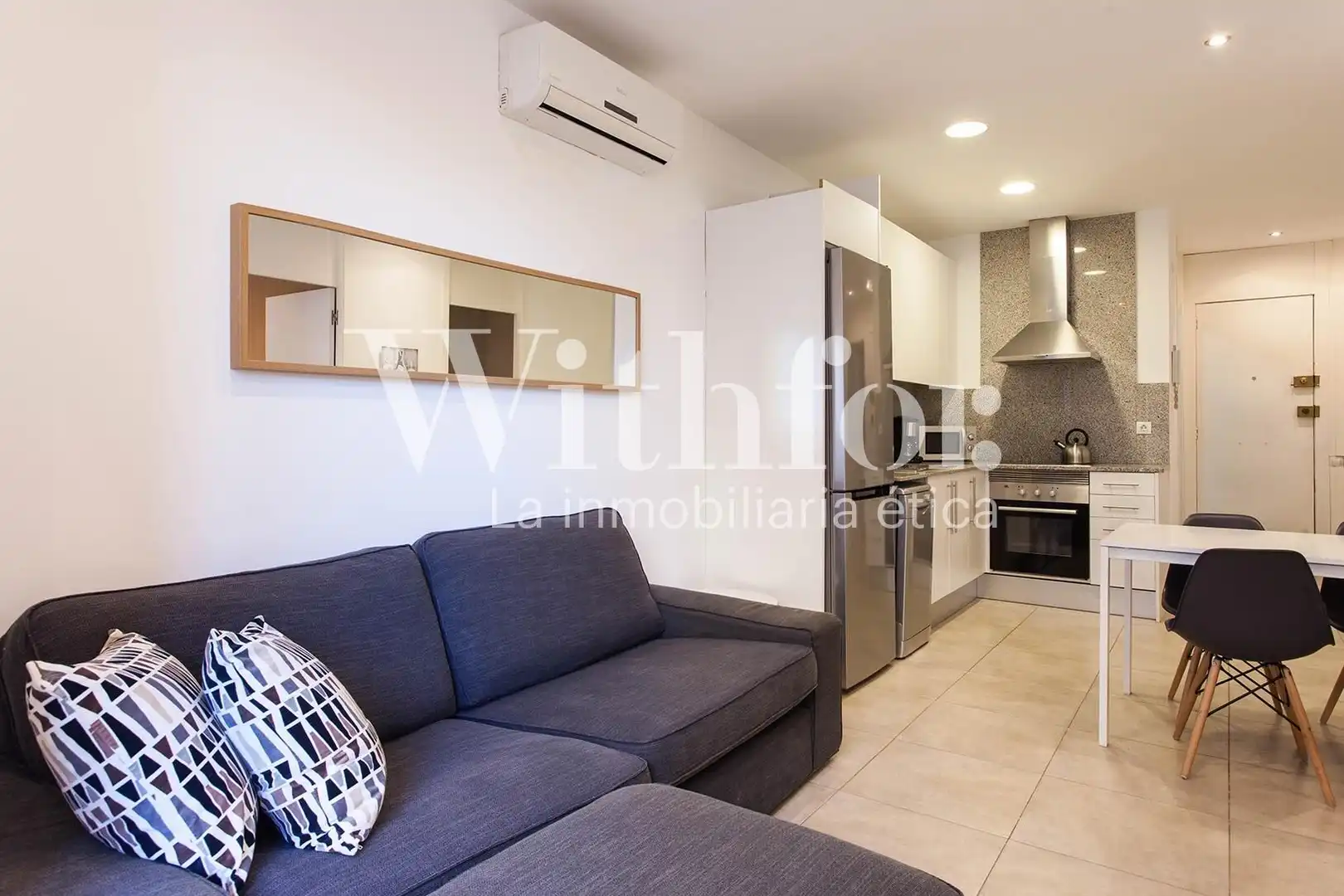 Living room of Flat for sale in Barcelona  with Air Conditioner, Heating and Parquet flooring