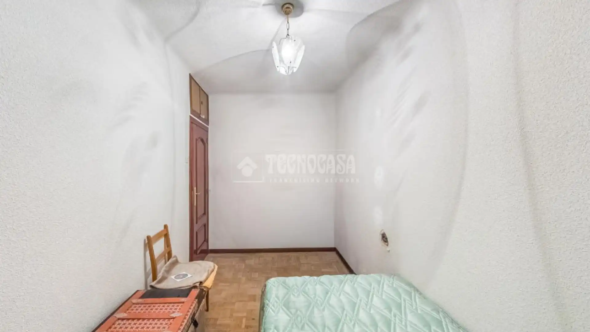 Flat for sale in Ventas, Ciudad Lineal