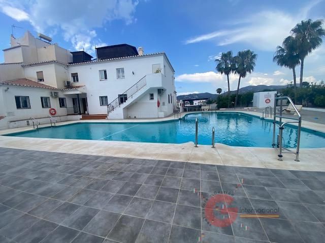 Apartment for sale in Avda Pescia - Ctra de Frigiliana