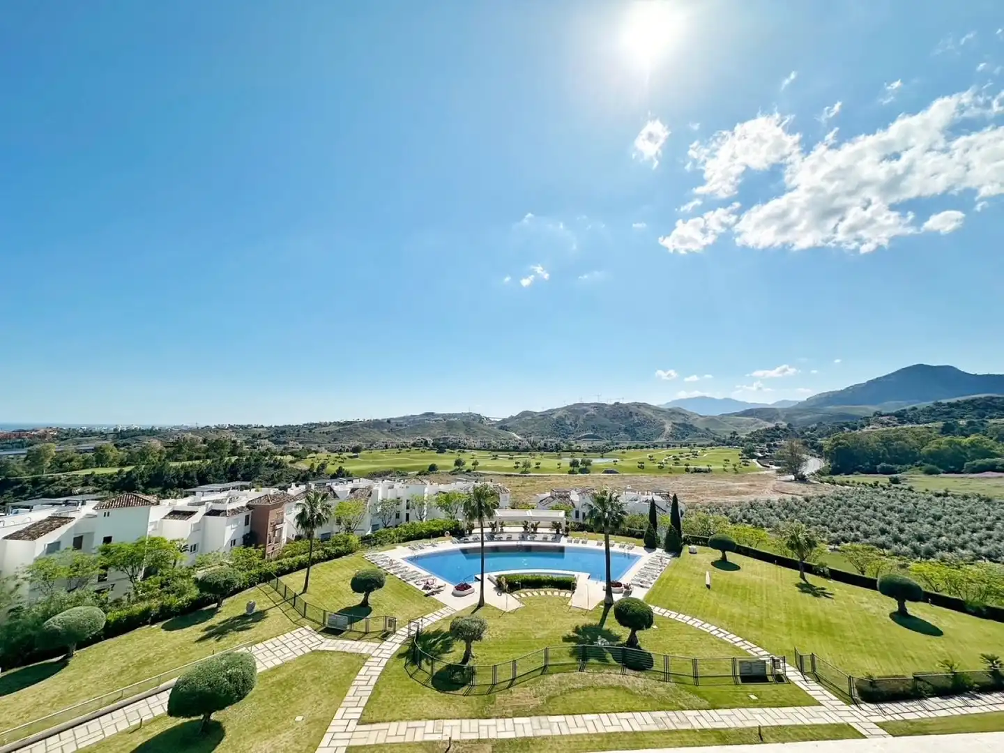Exterior view of Attic for sale in Benahavís  with Air Conditioner, Terrace and Furnished