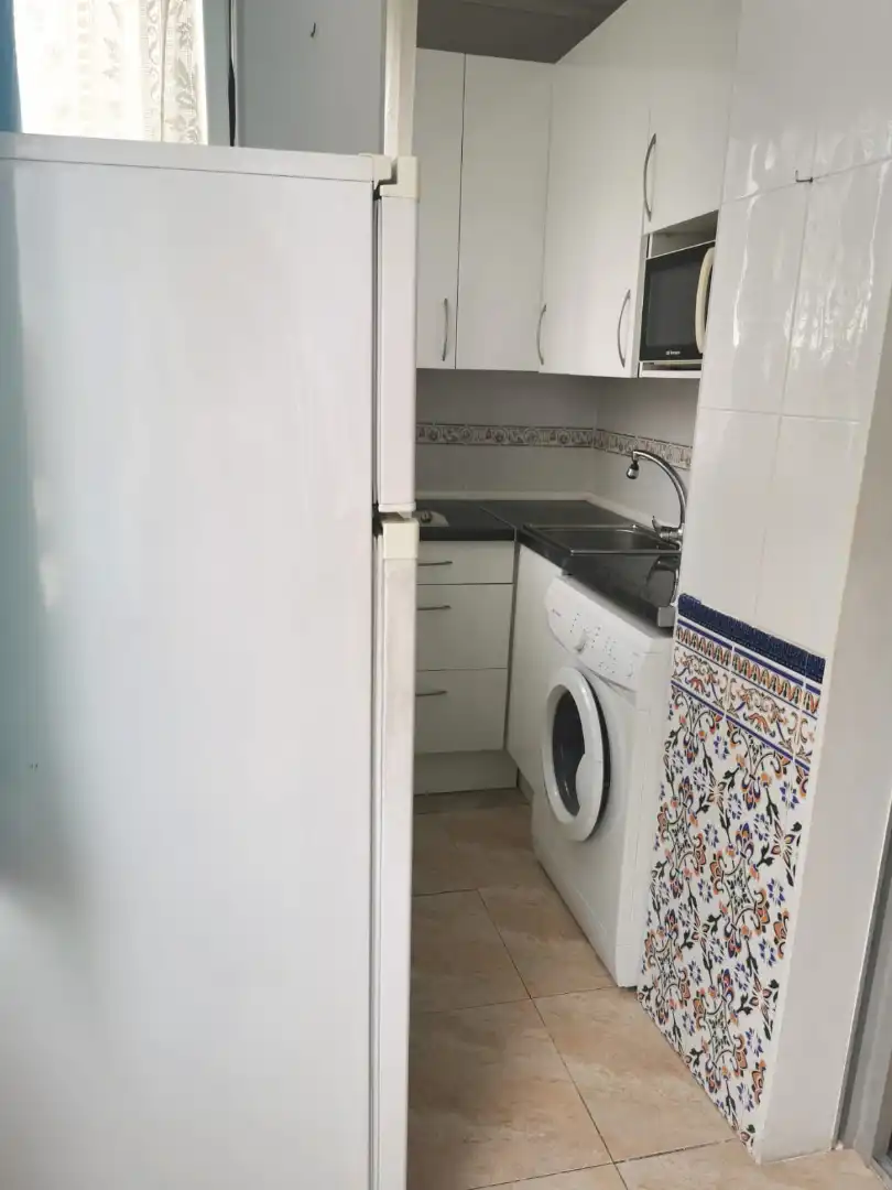 Apartament de lloguer a Plaza Presidente Adolfo Suárez, Manantiales - Estación de Autobuses