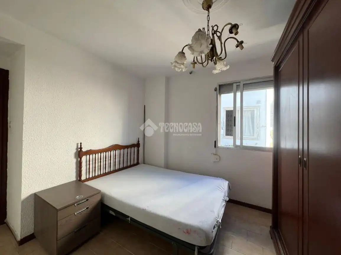 Habitación de Piso en venta en Zaragoza con Calefacción
