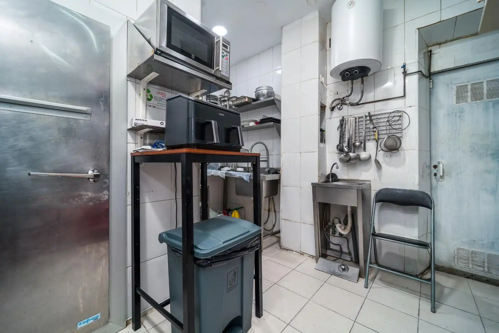 Cuina de Local de lloguer en Madrid