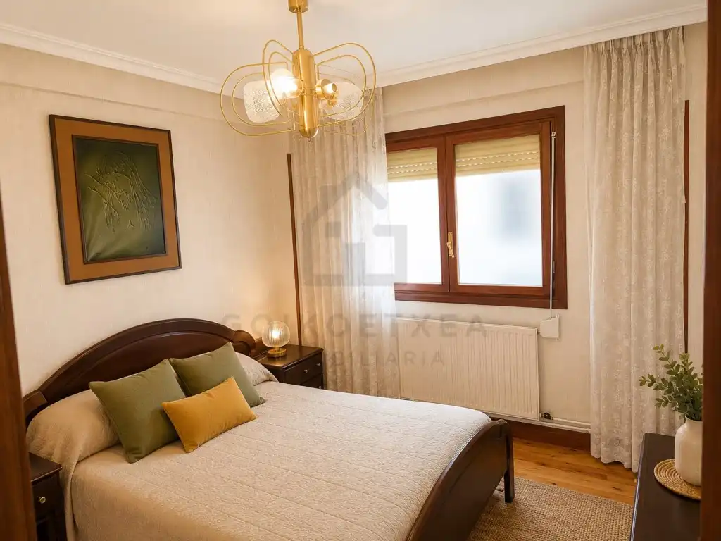 Bedroom of Flat for sale in Irun 