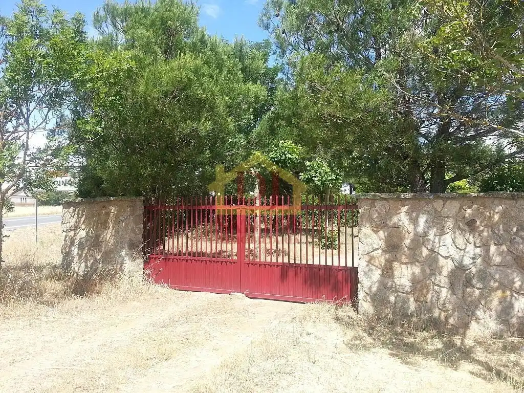 Residencial en venta en Calle Ur-3, Parada de Arriba