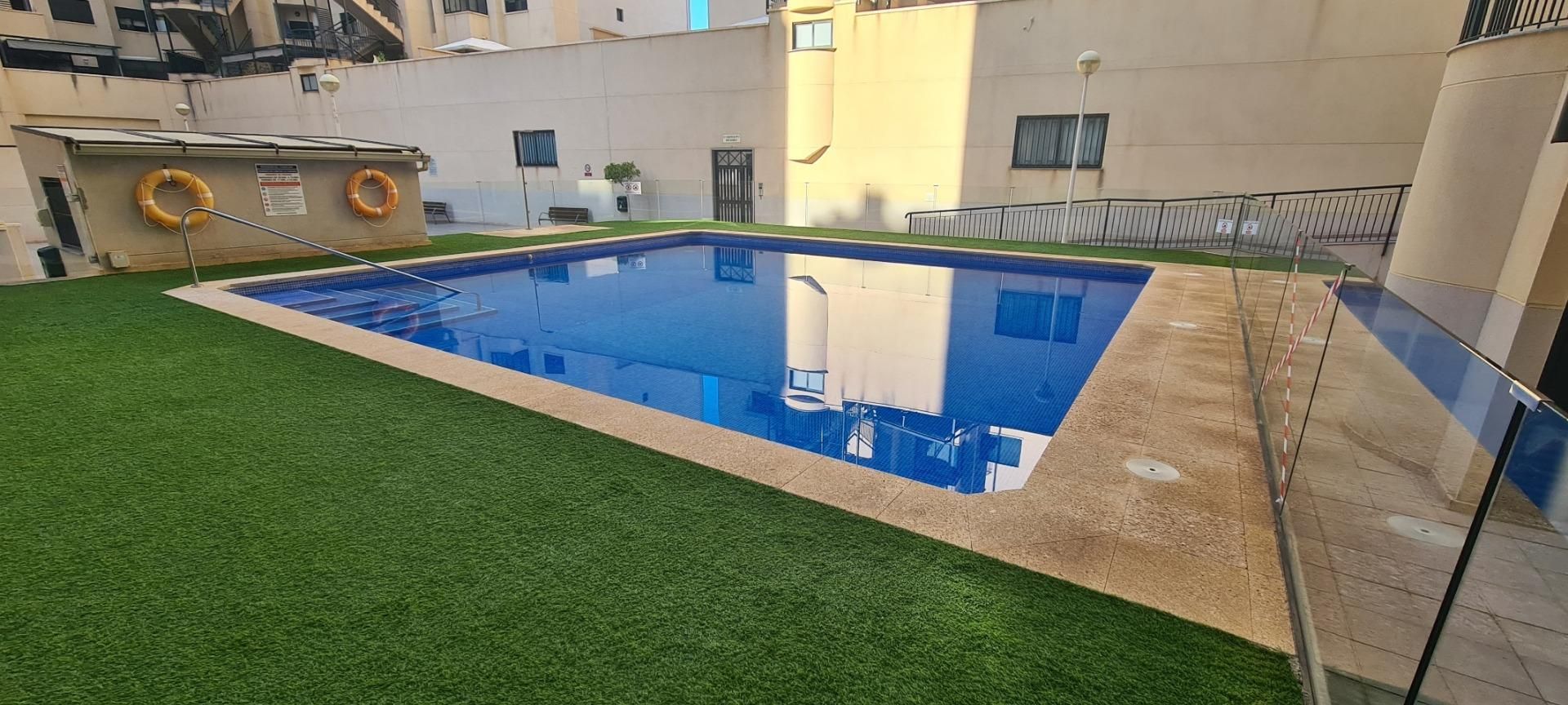 Swimming pool of Flat to rent in Elche / Elx  with Air Conditioner, Furnished and Community pool