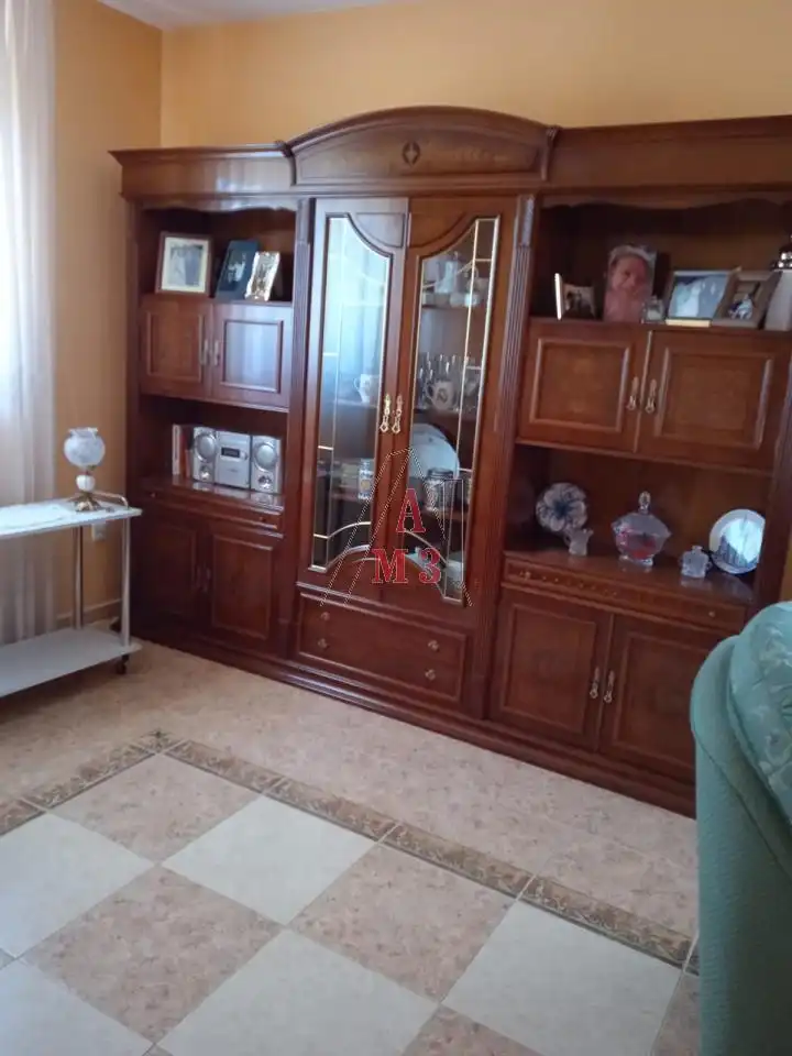 Sala d'estar de Casa o xalet en venda en Luyego amb Calefacció, Jardí privat i Terrassa
