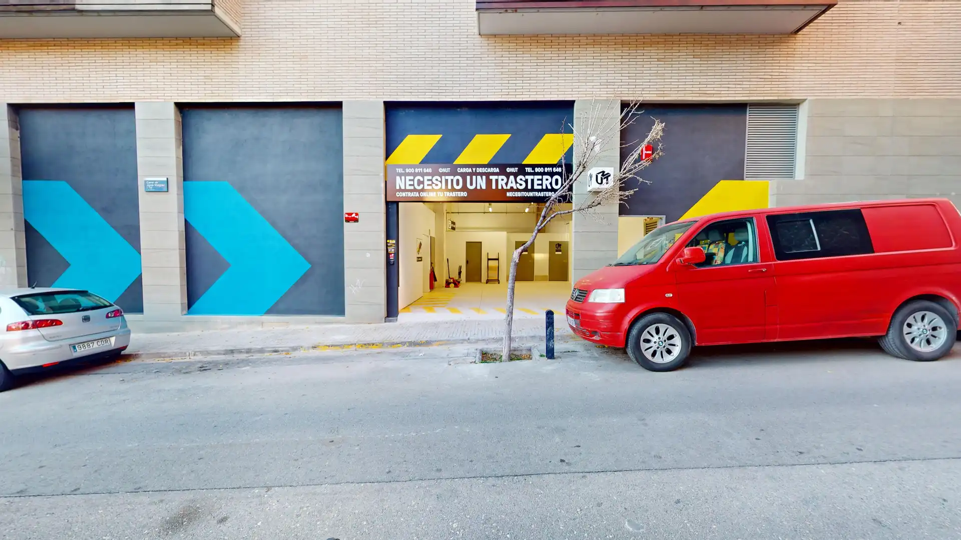 Aparcament de Traster de lloguer en Cornellà de Llobregat amb Alarma