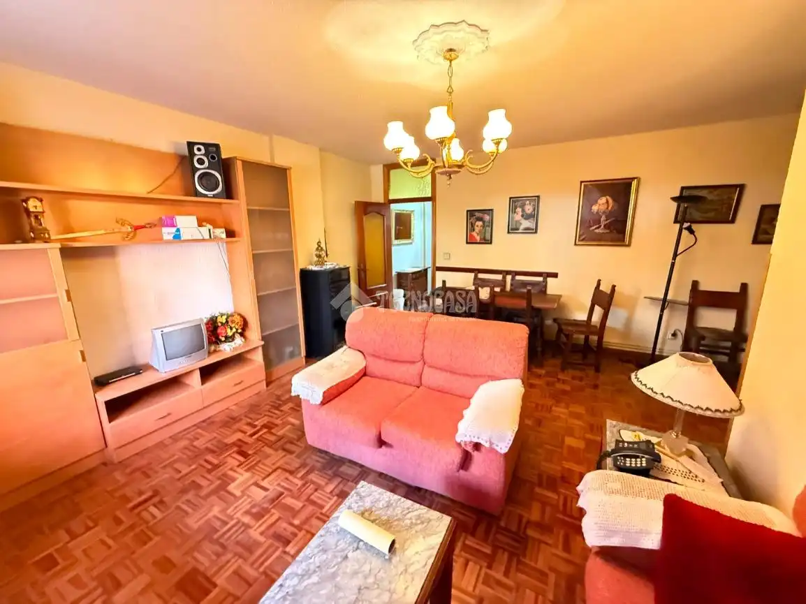 Living room of Flat for sale in Alcalá de Henares  with Air Conditioner and Heating